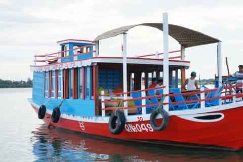cruise cooking class and kayaking tour on thu bon river