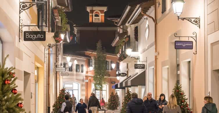 Milan: Serravalle Designer Outlet Roundtrip Bus Transfer photo 13