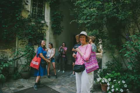 Experiências Lonely Planet: Excursão boêmia a Paris com comida