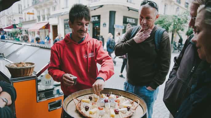 paris fullday small group tour w/ a local