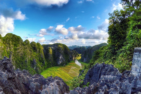 Ninh Binh & Hoa Lu: 2-tägige Kleingruppen-Tour ab HanoiNinh Binh and Hoa Lu 2-Day Small Group Tour from Hanoi