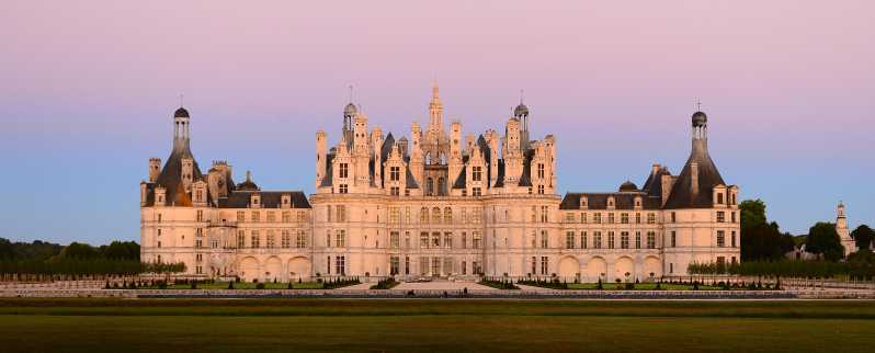 Private Tour from Paris to Loire Castles & Michelin Lunch