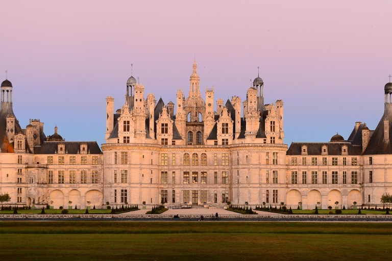 Privétour van Parijs naar kastelen in de Loire en lunch met Michelin