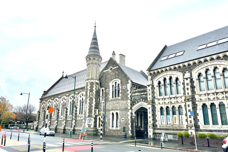 Christchurch City's Sights: Private Half Day Tour with Guide