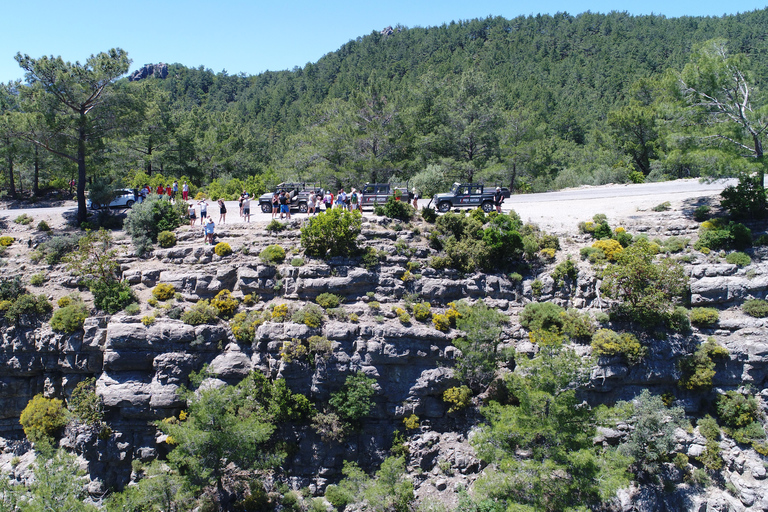 Side: wycieczka 1-dniowa do kanionu Orła z Adlerem i lunchemWycieczka do Kanionu Orła i spływ raftingowy z obiadem i odbiorem z hotelu