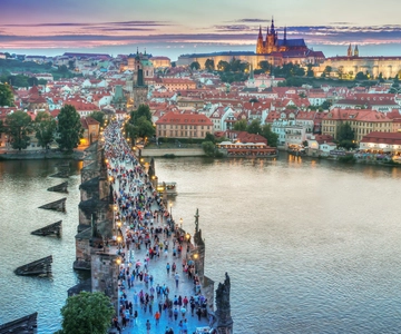 From Vienna: Full-Day Trip to Prague
