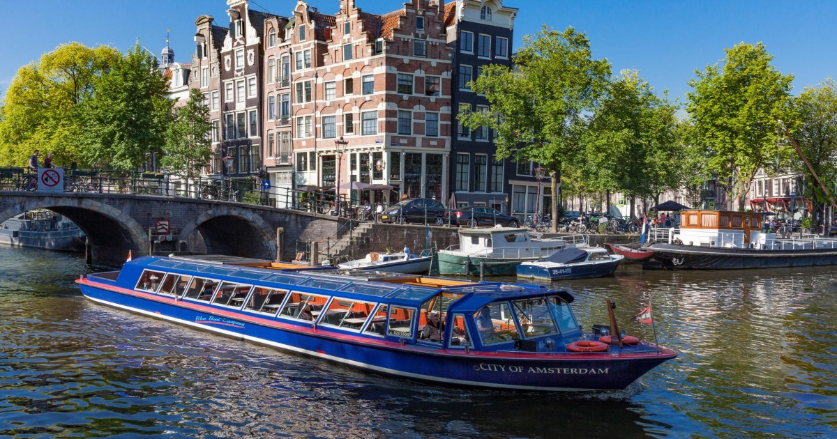 amsterdam: city canal cruise - amsterdam, netherlands