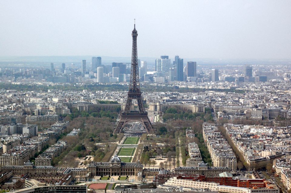 Eiffel Tower view : the Best Viewpoints in Paris - PARISCityVISION