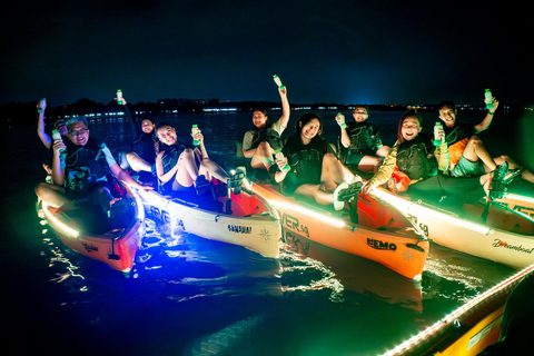 Singapore: Pulau Ubin Glow LED Night Kayak Tour