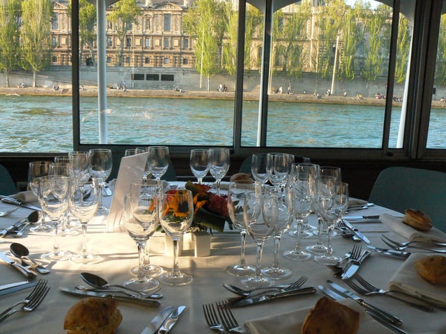 Marne River Loop Day Cruise with Lunch on Board
