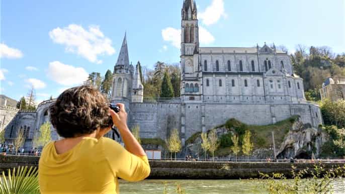 lourdes visite guidée du sanctuaire