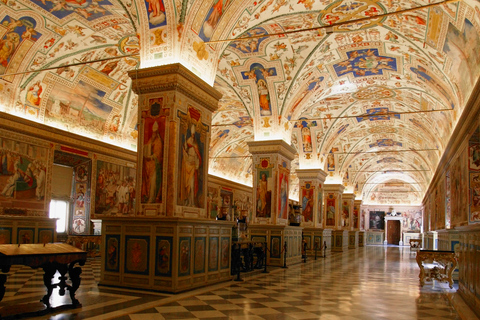 Rome: Vatican, Sistine Chapel, Basilica and Papal Tombs TourGuided Tour in French