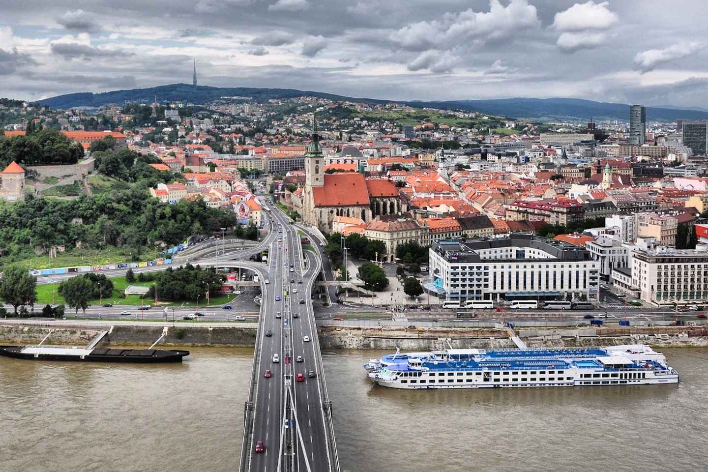 维也纳出发：布拉迪斯拉发半日私享游