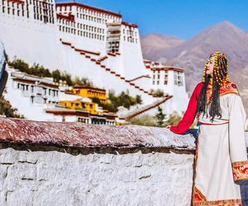 Lhasa: 17-Day Tibet Tour with Everest Base Camp