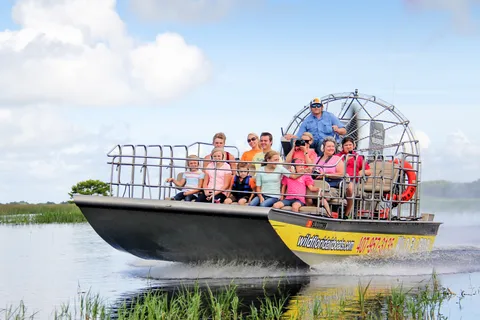 Orlando: Passeio de aerobarco na Flórida selvagem com transporte e almoço