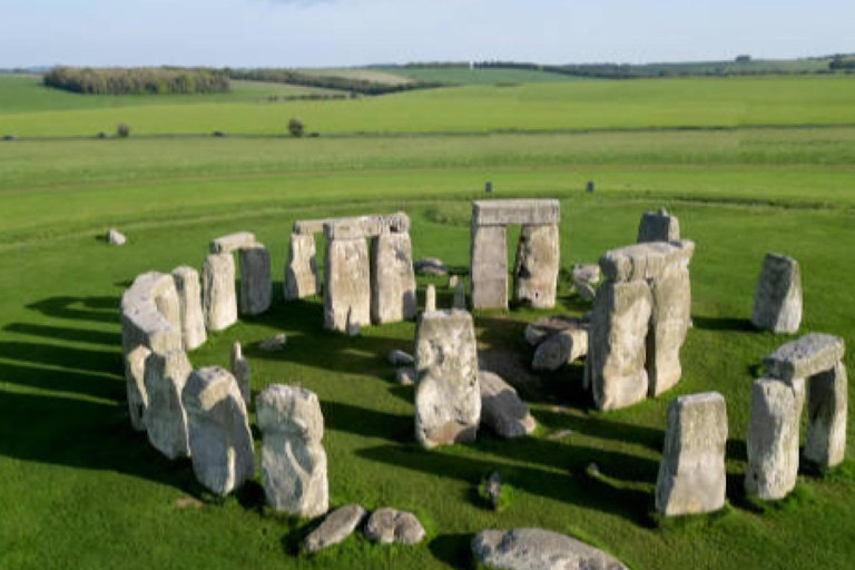 Southampton Port nach London über Stonehenge, Lacock und Bath