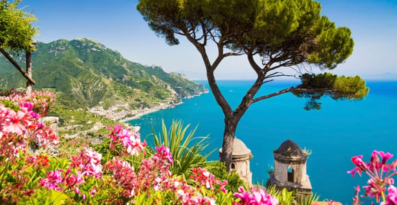 Sorrento: Kleingruppentour nach Positano, Amalfi und Ravello