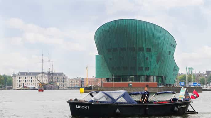 amsterdam croisière privée et prosecco sur les canaux