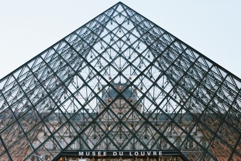 Paryż: Louvre Must-See Tour z Skip-the-Ticket-LineLouvre musi zobaczyć Skip-the-Line Private Tour po hiszpańsku