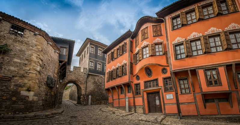 From Sofia: Full-Day Tour to Plovdiv and Asen's Fortress