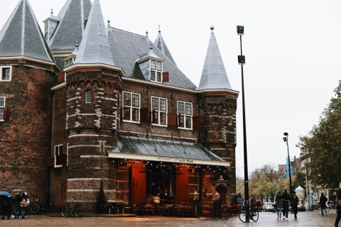 Amsterdam: Historyczna wycieczka po mieście z wizytą w RijksmuseumPrywatna wycieczka po holendersku