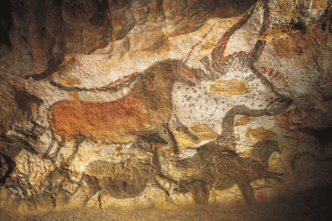 From Sarlat-la-Canéda: Lascaux IV and Cave Art Full-Day Tour