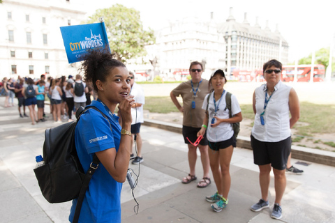 London: Buckingham Palace Entry Ticket &amp; Royal Walking Tour