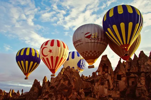 5 Days Istanbul to Cappadocia by Plane + Hot air Balloon
