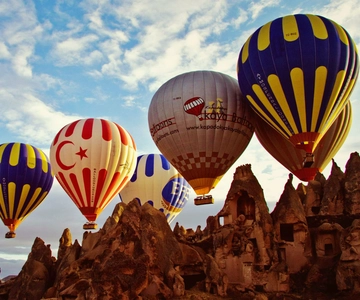 5 jours d'Istanbul à la Cappadoce en avion + montgolfière