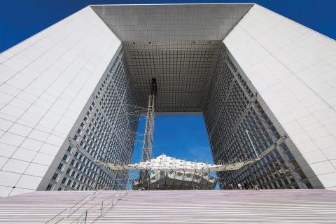 Paris: Panoramablick vom Grande Arche de la Défense