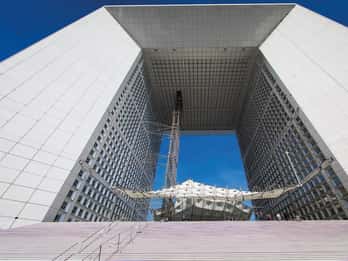Paris: Panoramablick vom Grande Arche de la Défense Paris: Panoramablick vom Grande Arche de la Défense