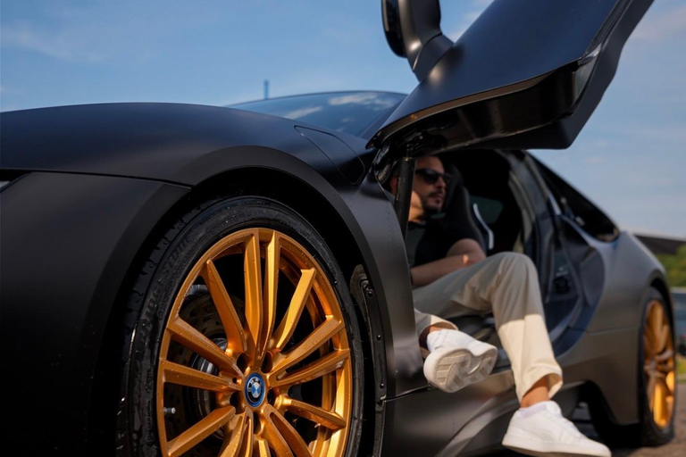 Brussels: BMW i8 Tour with Driver