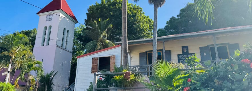 Visite à pied : Meurtres au paradis et passage au poste de police Honoré