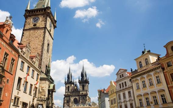 Prag: Erster Entdeckungsspaziergang und Lesespaziergang