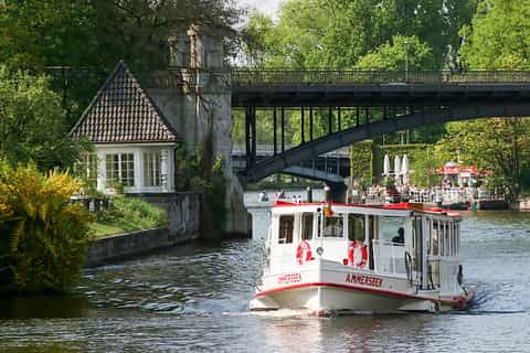 Hamburg Combo: Hop On Hop Off & Water Ticket / Harbor Cruise