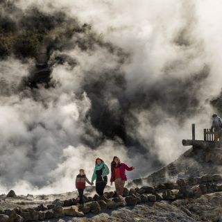 Rotorua : promenade géothermale à Hells Gate
