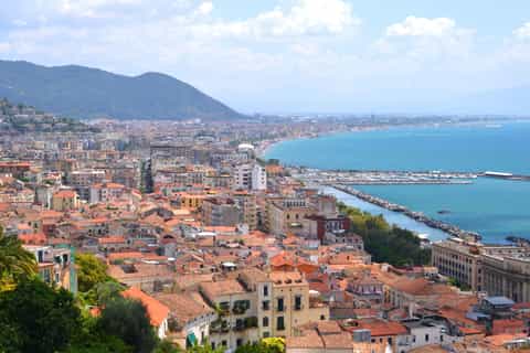 Salerno: Private Walking Tour w/ Gelato Tasting
