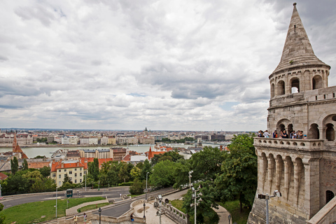 Budapeste: Castle District Walk com entrada na Igreja Matthias