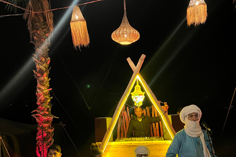 Marrakesch: Dinner-Show in der Wüste Agafay, Kamelritt und 1 Stunde BuggyfahrtMarrakech: Agafay Wüsten-Dinner-Show und Kamel-Ritt