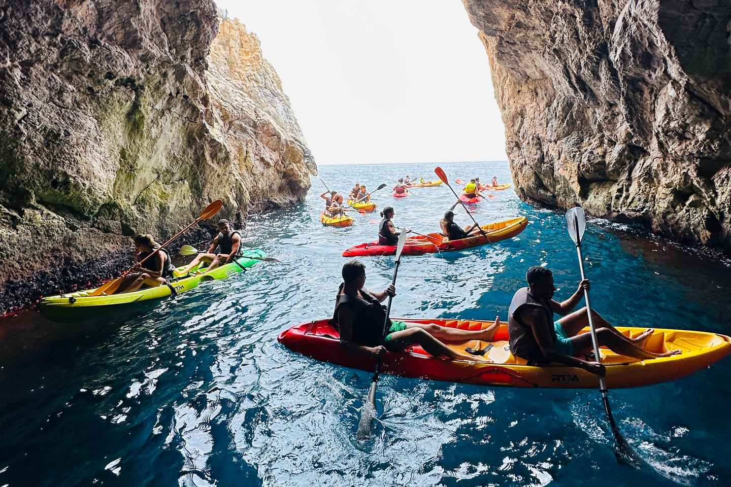 라 헤라두라: 마로 절벽 카약과 스노클링 투어