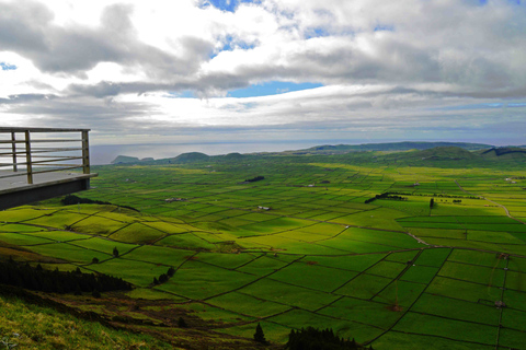 Île de Terceira : Circuit des grottes et des cratères