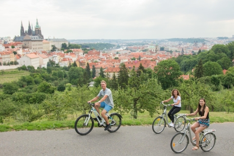 Alquiler Praga bicicleta de medio día eléctricoAlquiler Praga de medio día a la E-Bici