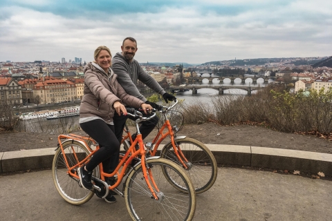 Praga: tour en bici en grupo reducido y opción privadaPraga: tour privado en bicicleta de 1,5 horas