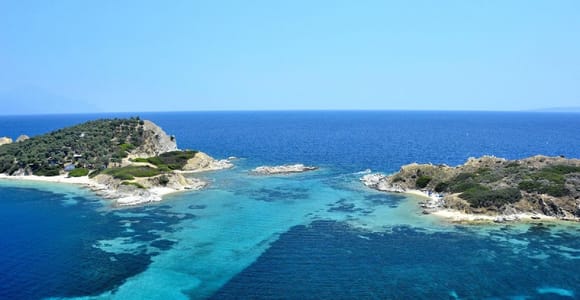 From Thessaloniki: Halkidiki Blue Lagoon Cruise