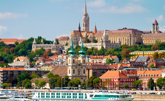 From Belgrade: Private Full-Day Trip to Budapest