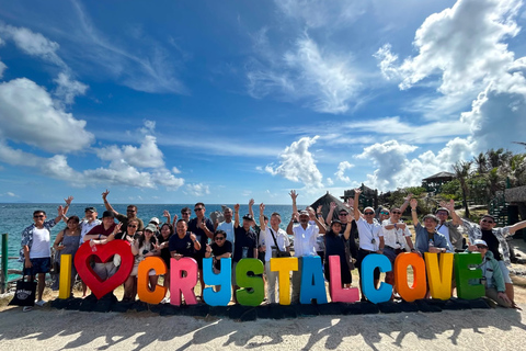 Boracay Budget Shared Boat Island Tour with Lunch