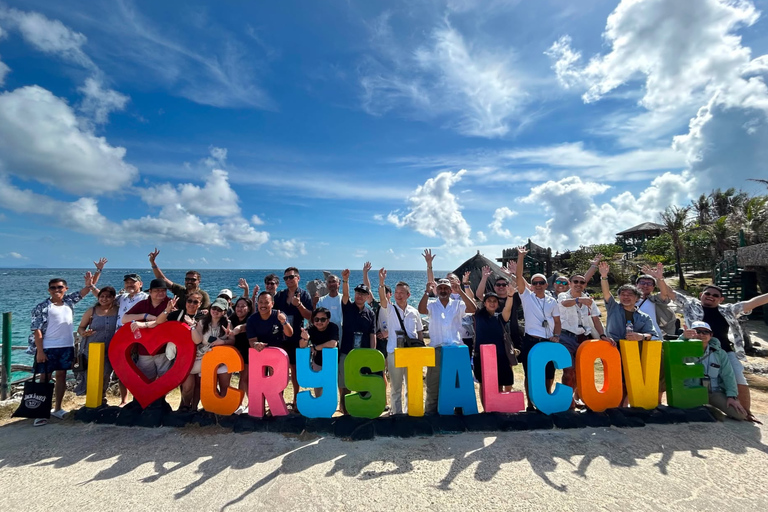Boracay Budget Shared Boat Island Tour with Lunch