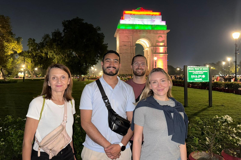 جولة دلهي الليلية – تجربة مسائية لمدة 4 ساعاتجولة ليلية في دلهي – تجربة مسائية لمدة 4 ساعات