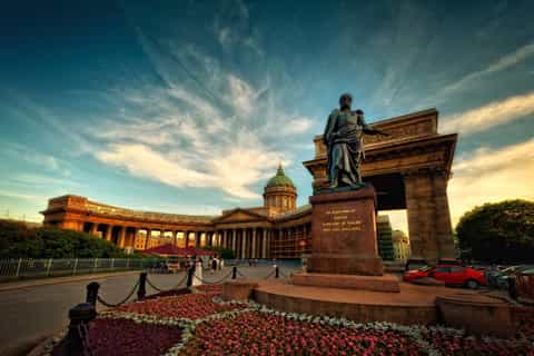 St Petersburg: Half–Day Cathedrals Walking Tour