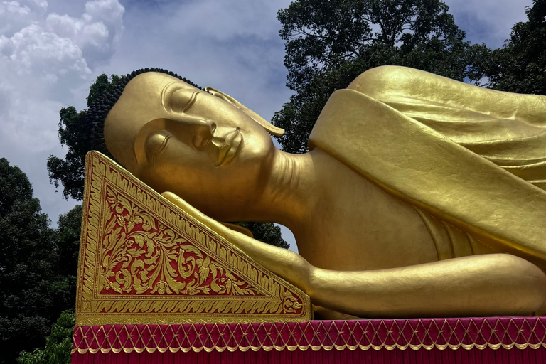 Phnom Penh Silk Island: Buddhism Philosophy and Beliefs Tour